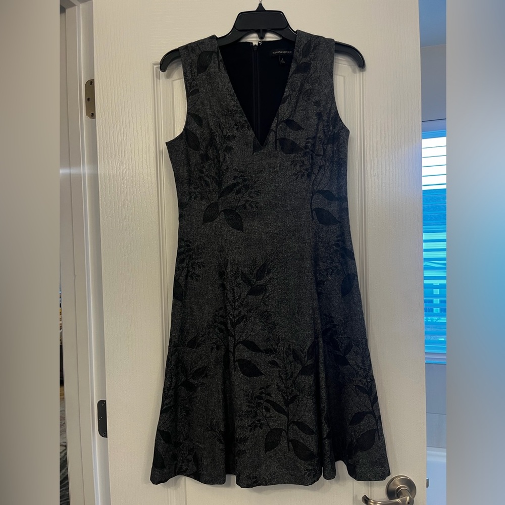 Banana Republic Wool Floral Sleveless Dress size 4